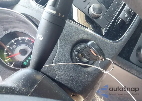 2013 Chrysler 200 Lx z USA, uszkodzony, nr VIN 1C3CCBAG2DN739329